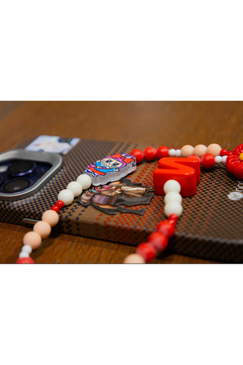 LABUBU Multi-purpose accessory for mobile and bag - shiny beads with doll
