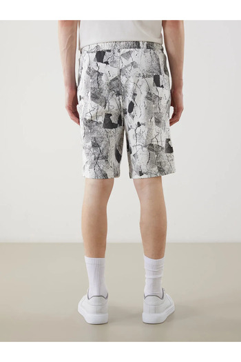 LC Waikiki Standard Pattern Printed Men's Shorts