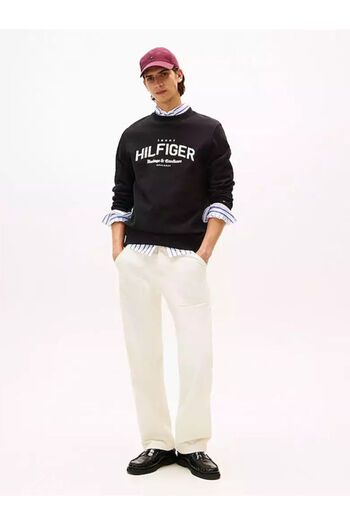 Tommy Hilfiger Men's Pure Cotton Fleece Round Neck Logo Embroidered Regular Fit Black Sweatshirt Mw0Mw40067-Bds