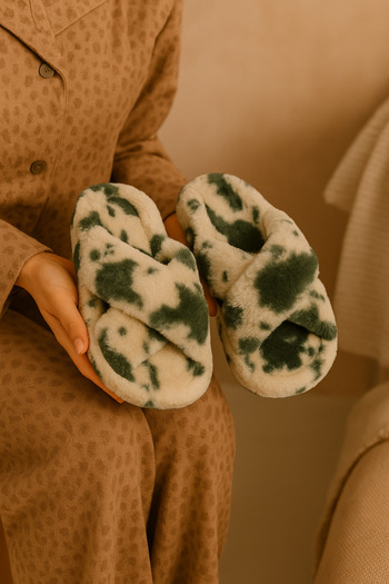 Beyond Women's Dalmatian Patterned Khaki Cream Cross-Strapped Furry House Slippers Byndcap01