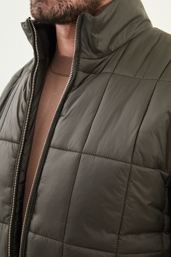 Mcr Quilted Slim Fit Judge Collar Puffer Men's Coat Khaki - 39651.25K