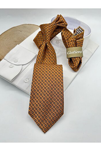 Gutiero Classic Tie with Gold Patterned Handkerchief