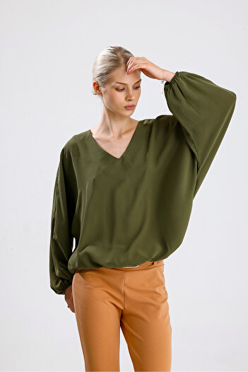 Sense Jesika Blouse with Molded Collar and Elasticated Hem |   Blz34815 Green