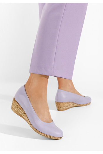 B T Shoes Fialové lodičky na klínku Sonia V3