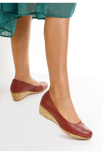 B T Shoes Sonia V5 platform shoes in black