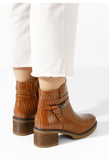 B T Shoes Γυναικεία Μποτάκια Savina καφε