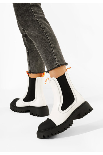 B T Shoes Γυναικεία μποτάκια λευκά Zambia