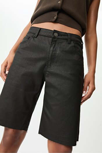Stradivarius Mumlu Görünümlü Jean Bermuda