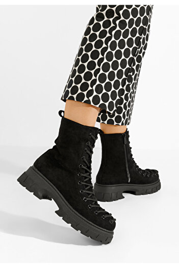 B T Shoes Černé šněrovací kotníkové boty Kaineva