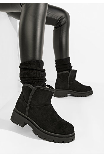 B T Shoes Černé nízké kozačky Octavia V2