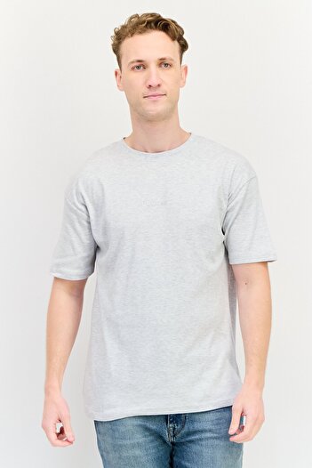 Fudo Men Crew Neck Short Sleeve Brand Logo T-Shirt, Light Grey