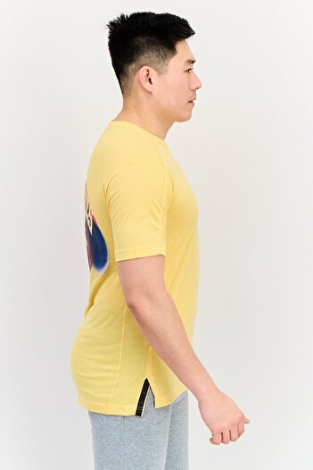 adidas Men Sportswear Fit Short Sleeve Yoga T-Shirt, Yellow