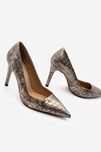 Marjin Women's Stiletto Pointed Toe Croco Patterned Heeled Shoes Davin Copper Croco
