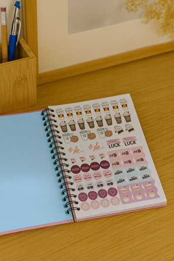 Ecrou Busan Spiral Notebook