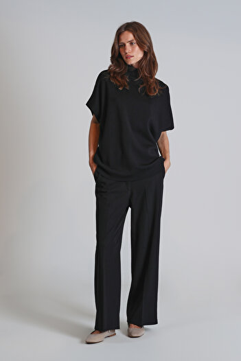 Lufian Laura Women's Black Sweater