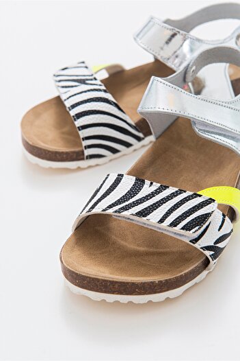mnpc Girl's Silver Leather Orthopedic Supported Children's Sandals