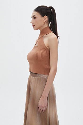 Nichii Women's Solid Blouse with Halter Neck