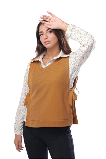 SUGA Spring look blouse