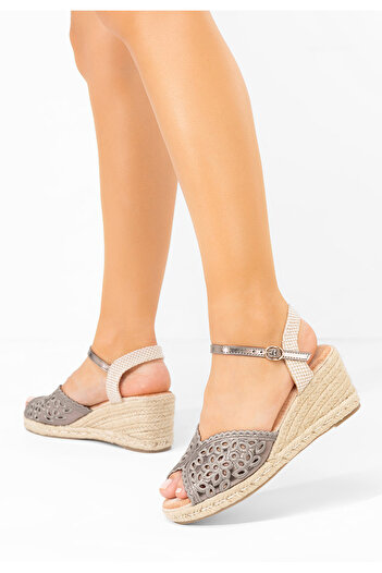 B T Shoes Šedé sandály espadrilky Finana