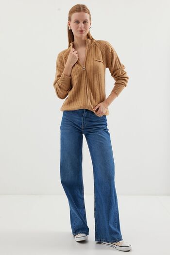 Hiccup Bdart Tight Knit Ribbed Zippered Cardigan