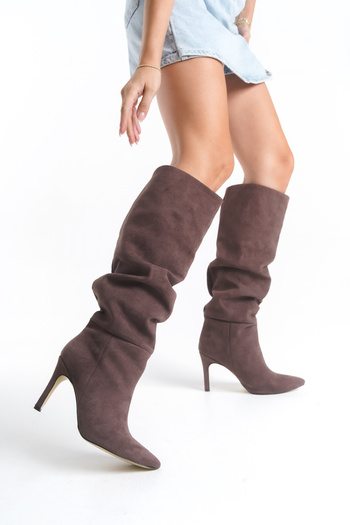 NITU Shoes Cizme cu toc înalt din piele de căprioară maro