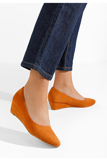 B T Shoes Orsola platform shoes camel