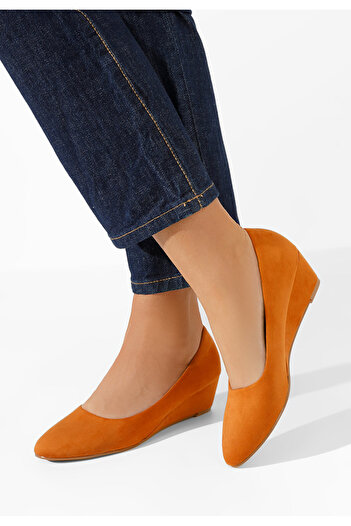 B T Shoes Orsola platform shoes camel