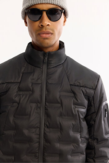 Avva Men's Black Inflatable Windproof Lightweight Coat B006082