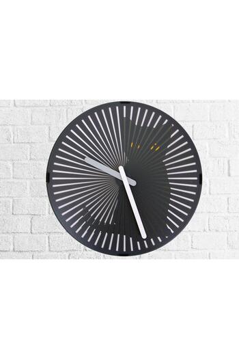 Menessa World Clock Moving Cat Sound Wall Clock Decorative Gift with Cat