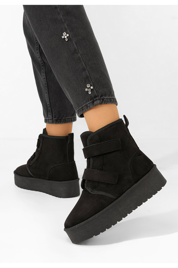 B T Shoes Černé kotníkové kozačky na platformě Dagmar