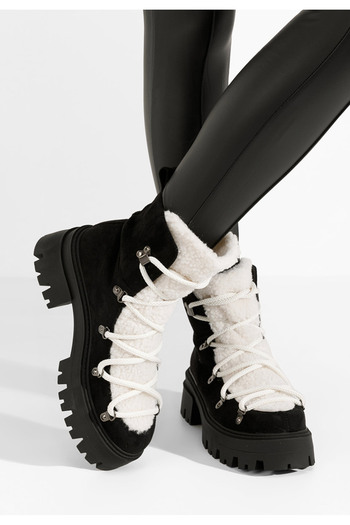 B T Shoes Černé kotníkové zimní boty Kisha