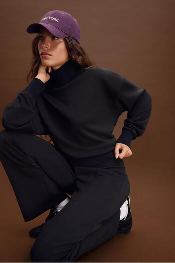 Stradivarius Ribbed soft-touch contrast sweatshirt
