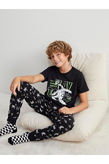 LC Waikiki Bisiklet Yaka Erkek Çocuk Pijama
