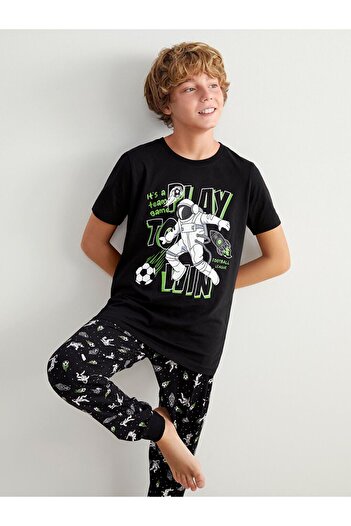 LC Waikiki Bisiklet Yaka Erkek Çocuk Pijama