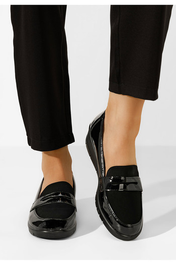 B T Shoes Čierne lakované mokasíny dámske Vionei