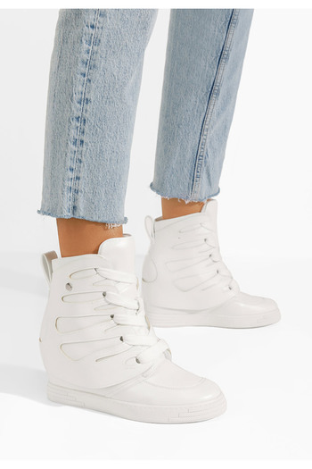 B T Shoes Bílé dámské tenisky na klínku Kaia