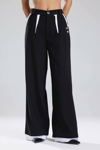 tw3 Women's Brooch Detailed Dirty Stitching Design Trousers