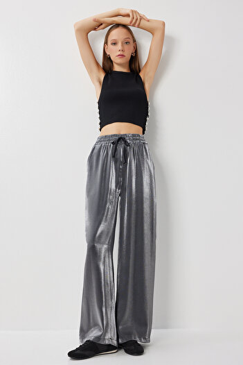 Happiness İstanbul Women's Anthracite Shiny Surface Woven Trousers with Pockets An00265