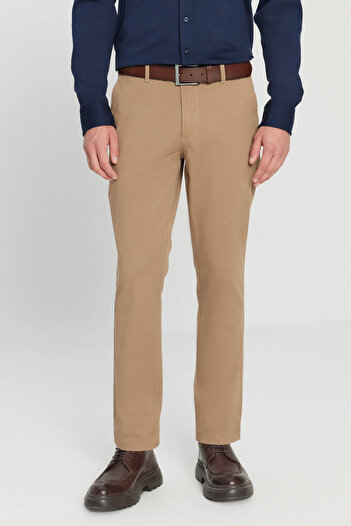 AC&Co / Altınyıldız Classics Erkek Camel Kanvas Slim Fit Dar Kesim Yan Cep Esnek Chino Pantolon