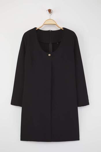 Trendyol Curve Black Pool Collar Button Detail Long Sleeve Mini Woven Plus Size Dress Tbbaw26Ah00050