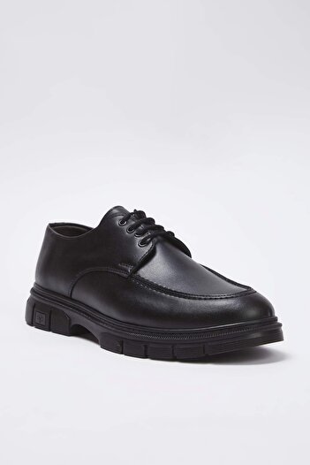 TRENDYOL SHOES Schwarze klassische Herrenschuhe mit Schnürung TAKAW26KA00001