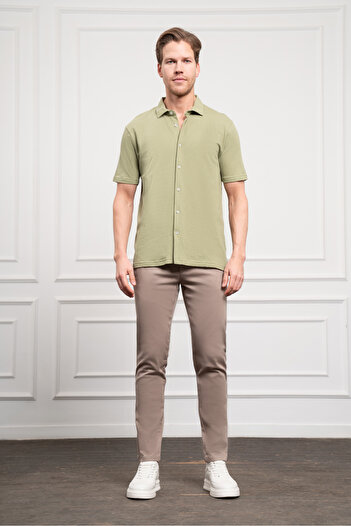 Morven Men's Green Trend Apache Collar Dynamic Fit Short Sleeve Shirt