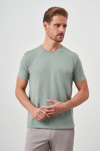 Morven Men's Green Basic Crew Neck Dynamic Fit T-Shirt