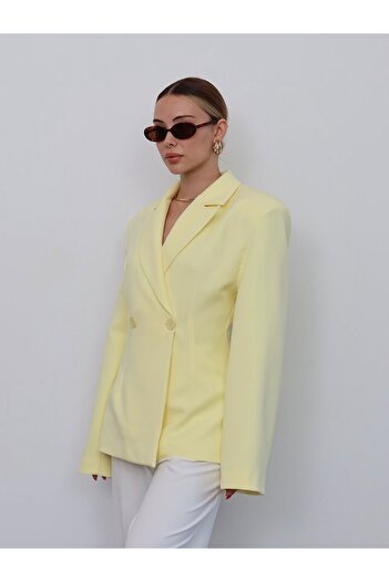 Zey Studio Kadın Sarı Belden Oturtmalı Vatka Detaylı Blazer Ceket