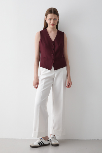 JASTE Women's Burgundy Lined Button Detailed Vest