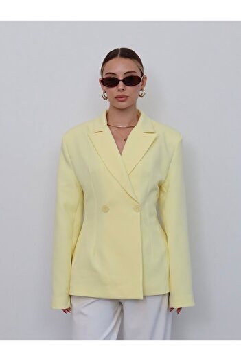 Zey Studio Kadın Sarı Belden Oturtmalı Vatka Detaylı Blazer Ceket