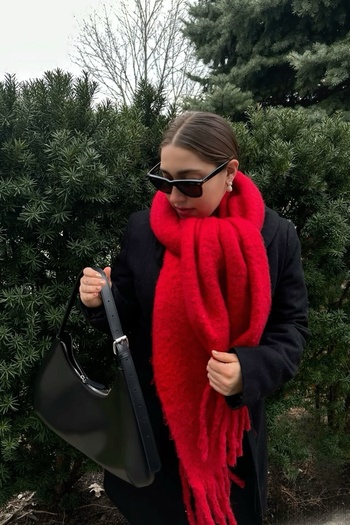 Goldmine Unisex Premium Soft Boucle Scarf