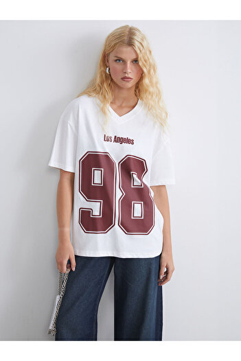 LC Waikiki Ecru V-Neck Los Angeles Printed Oversize Women's T-Shirt