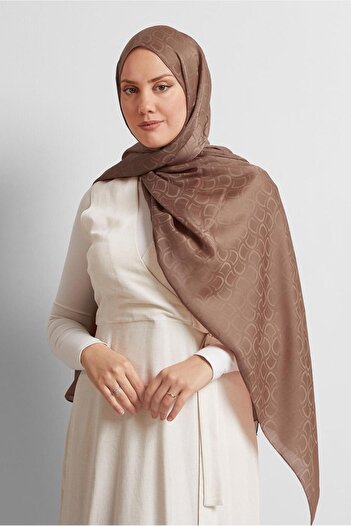 Alvina Jakarli Vual Shawl 8572