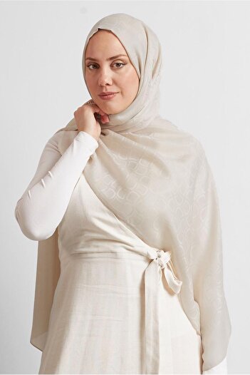 Alvina Jakarli Vual Shawl 8572
